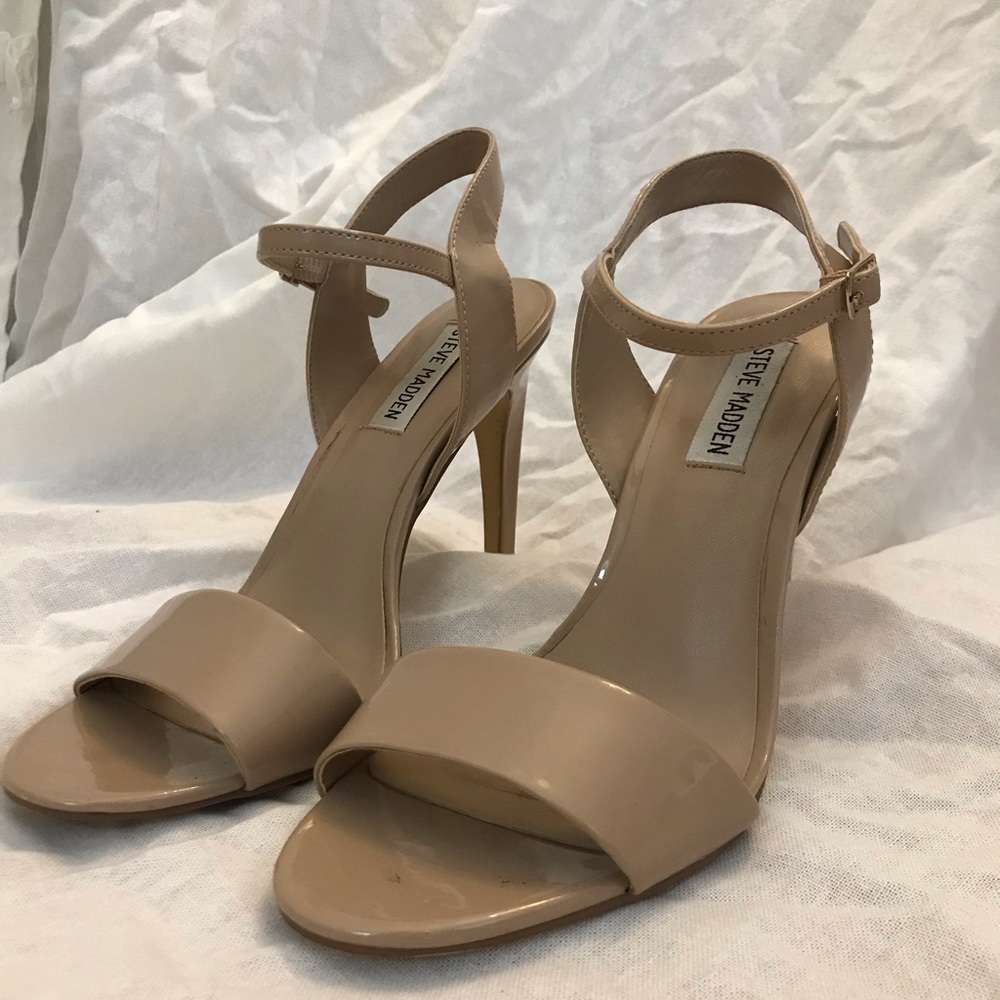 Beige Steve Madden Strappy Heel Sz 7